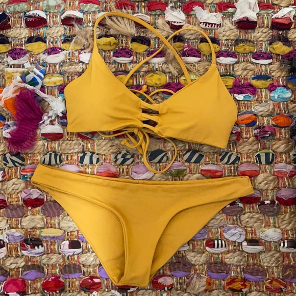 l*space Other - L*SPACE mustard bikini set!